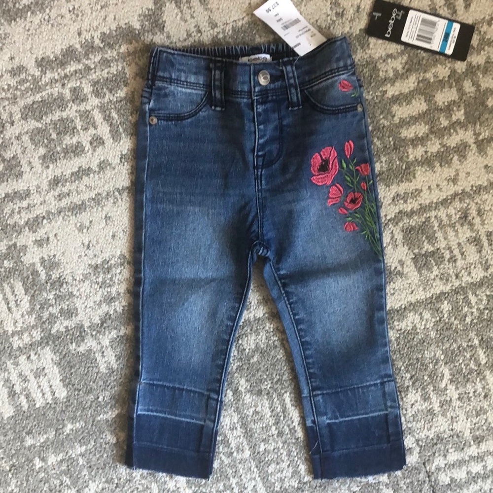 NWT Jeans w/ embroidered flowers 24M